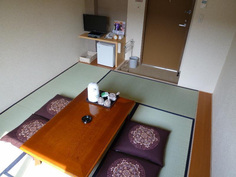 Hotel Monzen No Yu Joetsu Exterior photo